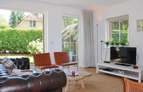 Ede House | Amazing home in Lunteren with 4 Bedrooms and WiFi