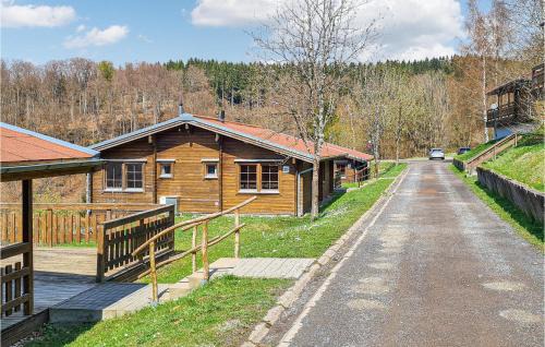 Fehrenbach House | Amazing Home In Masserberg With Wifi