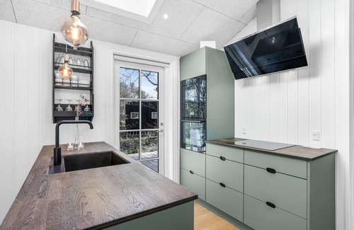 Balka House | Amazing home in Nexø with kitchen