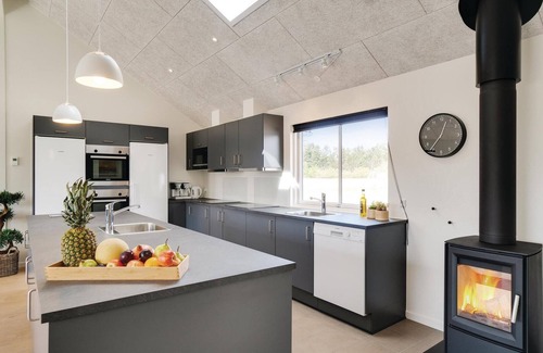 Houstrup House | Amazing home in Nørre Nebel with WiFi