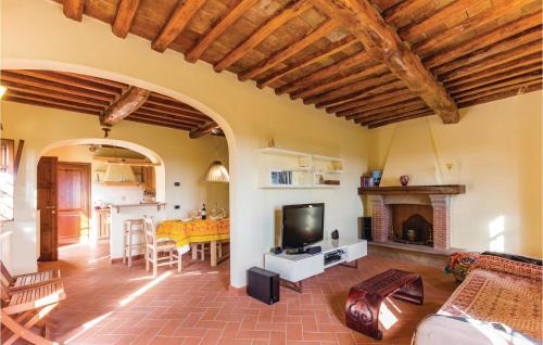 Pieve a Elici House | Amazing Home In Pieve A Elici -Lu-