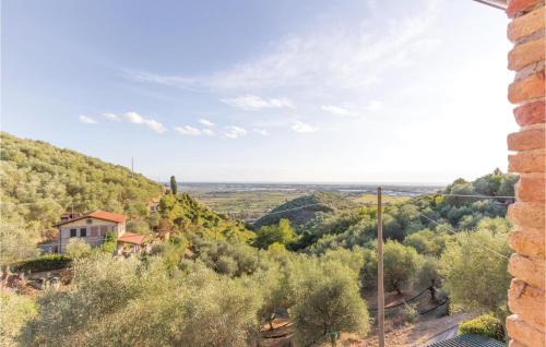 Pieve a Elici House | Amazing Home In Pieve A Elici -Lu-