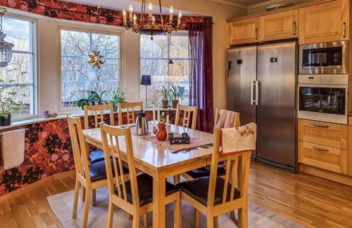 Roennaeng House | Amazing home in Rönnäng with sauna