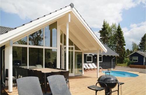 Kramnitse House | Amazing Home In Rødby With Sauna