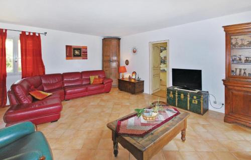 Salernes House | Amazing Home In Salernes With Wifi