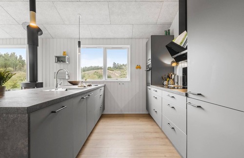 Funder Kirkeby House | Amazing home in Silkeborg with kitchen