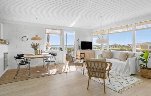 Skyum House | Amazing Home In Snedsted With Kitchen