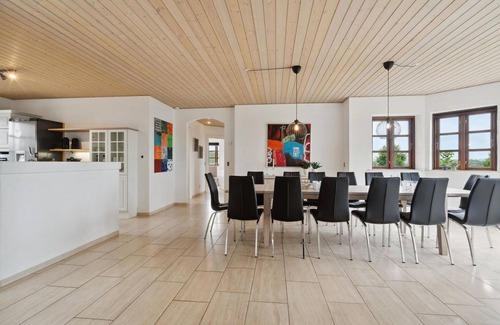 Spjald House | Amazing home in Spjald with WiFi