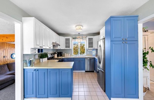 Surf City House | Amazing home in Surf City with 4 Bedrooms, Internet and WiFi