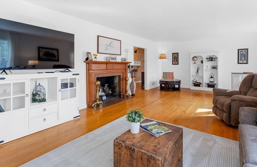 Redmond House | Amazing home in the heart of Redmond w/Canyon access