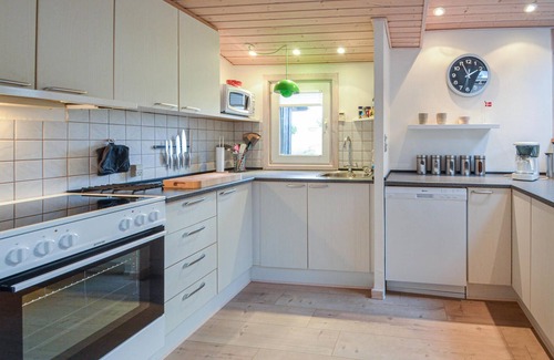 Vorupør House | Amazing home in Thisted with kitchen