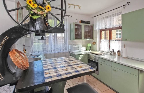 Funkenhagen House | Amazing home in Thomsdorf with WiFi