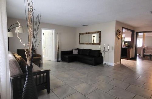 Miramar House | Amazing house near to Hard Rock Casino