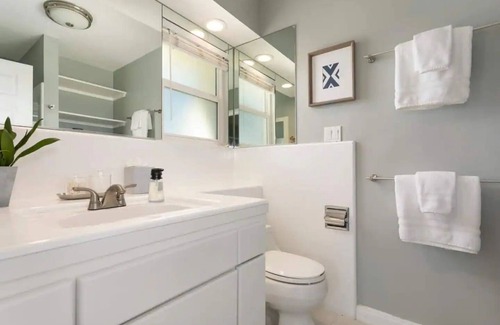 Ladera Heights Apartment | Amazing Ladera Resort - Executive Suite