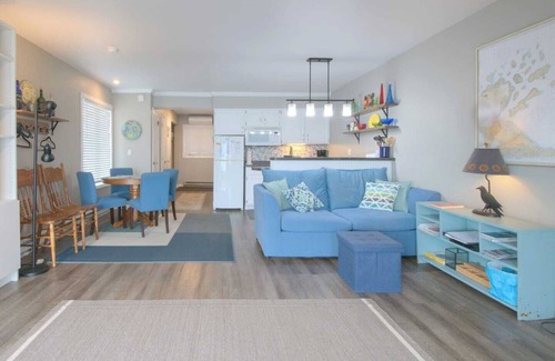 Bayfield Condo | Amazing Lake Superior Views & Easy Walking Access to All Bayfield Has to Offer