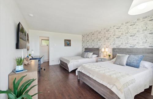 Petoskey House | Amazing Lake Views Remodeled