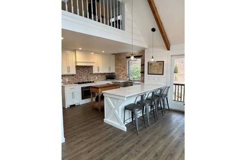 Cullowhee House | Amazing Lakefront home with private NEW dock