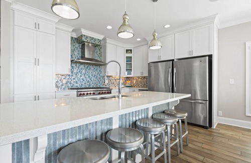 Ocean Isle Beach House | Amazing location! Oceanfront 12bdrm tiki bar pool
