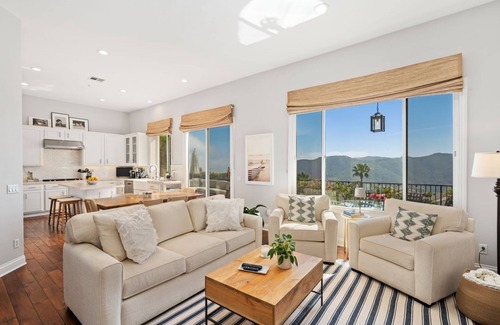 The Summit House | Amazing location and views!