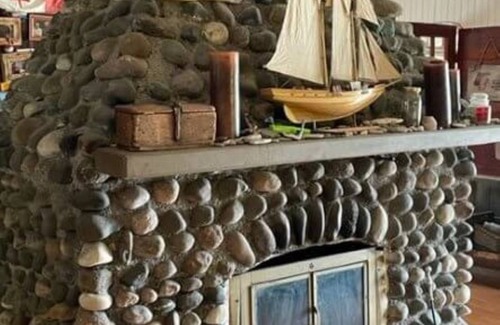 Sauble Beach Cottage | Amazing Location, Close To The Downtown Sauble