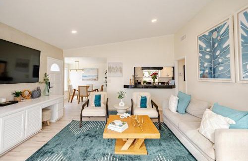 El Porto House | Amazing location, Unique Oceanfront Beach House!