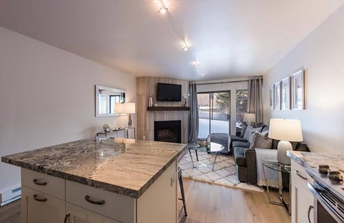 North Park City Condo | Amazing Location! Walk to ski lifts, stores, Main st, no parking or resort fees!