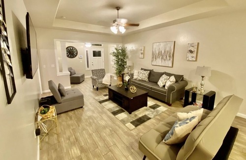 Pumpkin Center House | Amazing model home with great backyard! slps 14