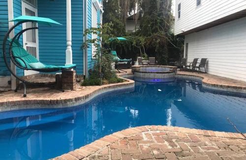 Faubourg Marigny Bed & Breakfast | Amazing Modern Property 5 BR Next to French QT & Bourbon