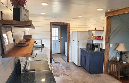 Pisgah Forest House | Amazing Mountain Views - Close to Pisgah, Dupont, & Downtown