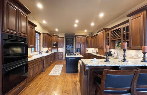 Big Canoe House | Amazing Mountain View & Cabin Retreat - Big Canoe