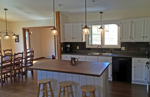 Carriage Hills House | Amazing Mountain Views, Tri-Level Home With A Large Deck, Close To Town. Hot Tub