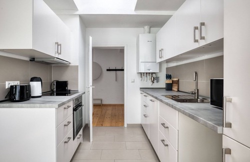 Neukoelln Apartment | Amazing Neukölln 2BR nr S & Ubahn, by Blueground