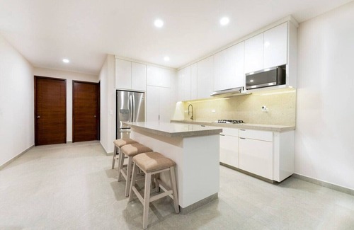 Libertad Apartment | Amazing New 2BR 5 Min Downtown Pool Gym Parking