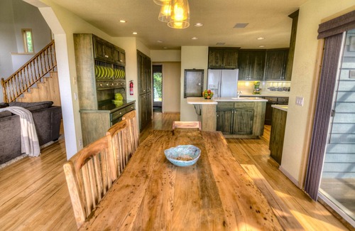 Yachats House | Amazing Ocean Views in Yachats! Modern Decor! Dog Friendly!