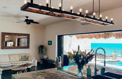 Isla Mujeres House | Amazing Oceanfront/Beachfront home on the Caribbean!