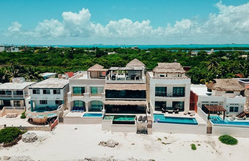 Isla Mujeres House | Amazing Oceanfront/Beachfront home on the Caribbean!