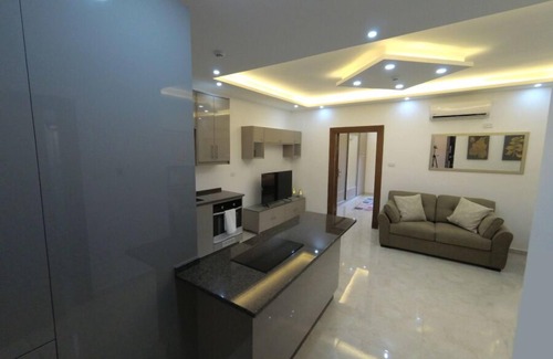 Al Abdali Apartment | Amazing one Bedroom Apartment in Amman,Elwebdah 1