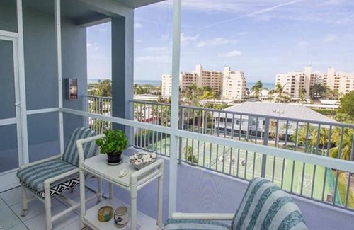 South Island Condo | Amazing Penthouse Condo