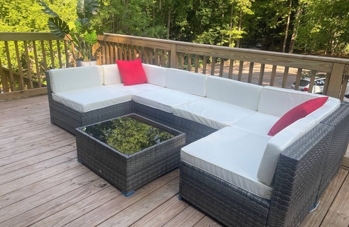 Columbia House | Amazing, Pet friendly 4bdrm/3bath home for the entire family! n