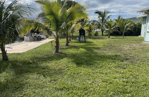 Big Pine Key House | Amazing Pool & Canal Ground Level Home, Ocean access