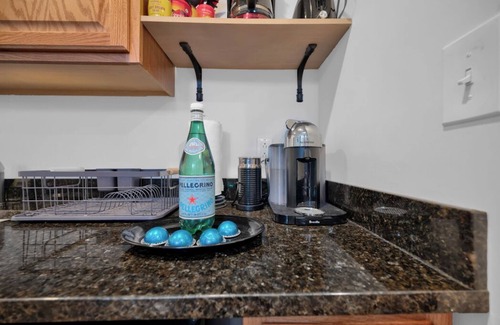 North End Apartment | Amazing price & location w parking -North End -Boston