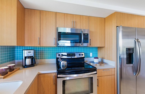 Kaanapali Condo | Amazing Rare 1 Bedroom - 2 Bathrooms with Stunning Panoramic Ocean Views