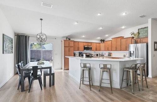 Summerfield Villa | Amazing space in Phillips Villas in the north Villages! 4 seat golf cart