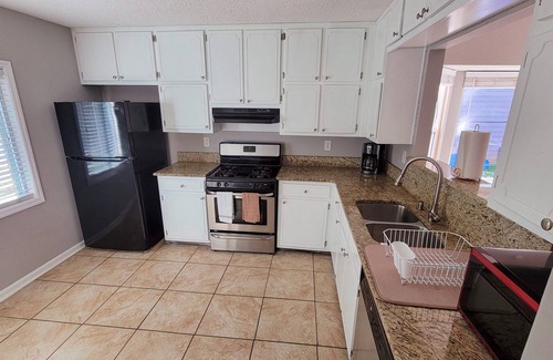 Church Street House | ⭐️⭐️ Amazing Spacious Home, Perfect ATL Location ⭐️⭐️