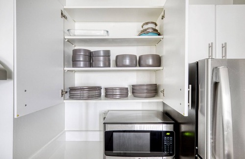 Streeterville Apartment | Amazing Streeterville 1BR w/Gym, Pool, near Navy Pier, by Blueground