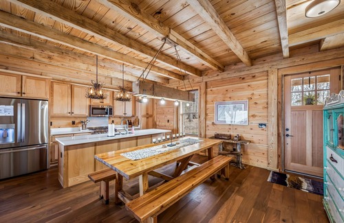 Rising Fawn Cabin | Amazing Sunset/Mountain Brow Views - New 4/4 Cabin