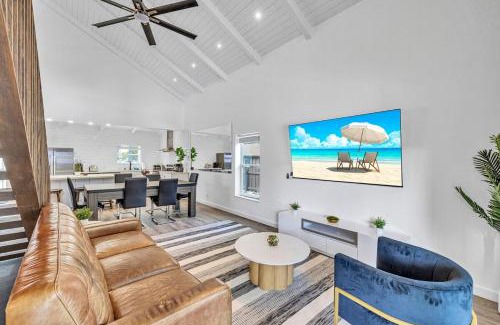 Delray Beach House | Amazing Tropical Pool House Delray Near Ocean