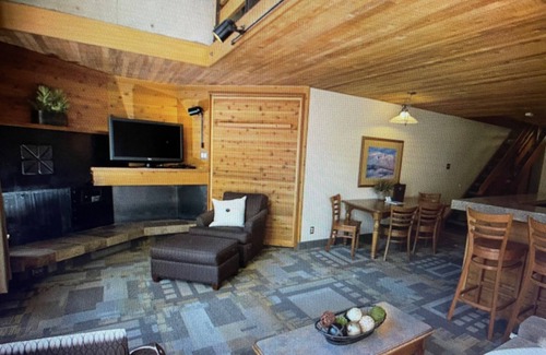 Salt Lake Mountain Resorts Condo | Amazing two story loft condo at Snowbird, UT: March 21-28, 2026: Timeshare.