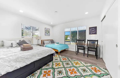 West Covina House | Amazing Vacation Rental Home close to Disneyland and Los Angeles, 5Bd and 3Br