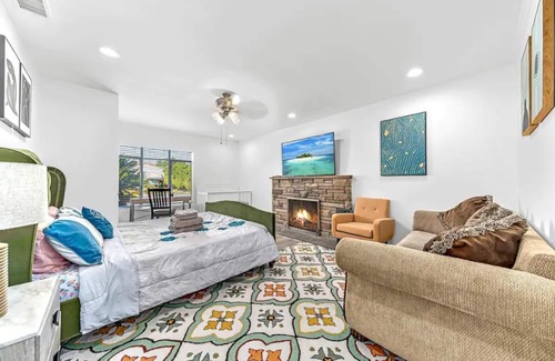 West Covina House | Amazing Vacation Rental Home close to Disneyland and Los Angeles, 5Bd and 3Br